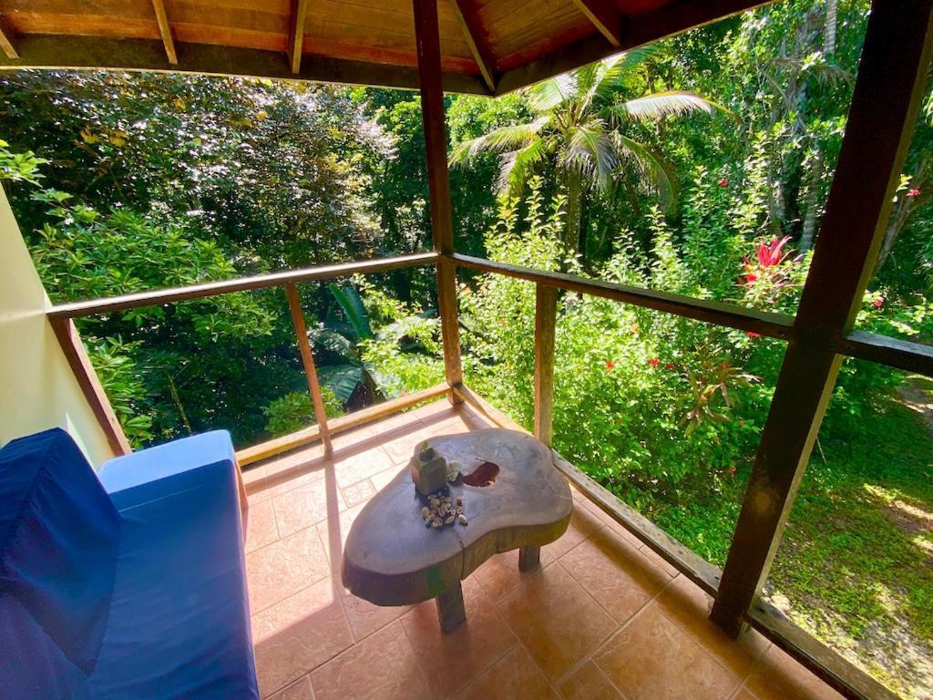Bird Island Bungalows Bocas del Toro Exterior photo