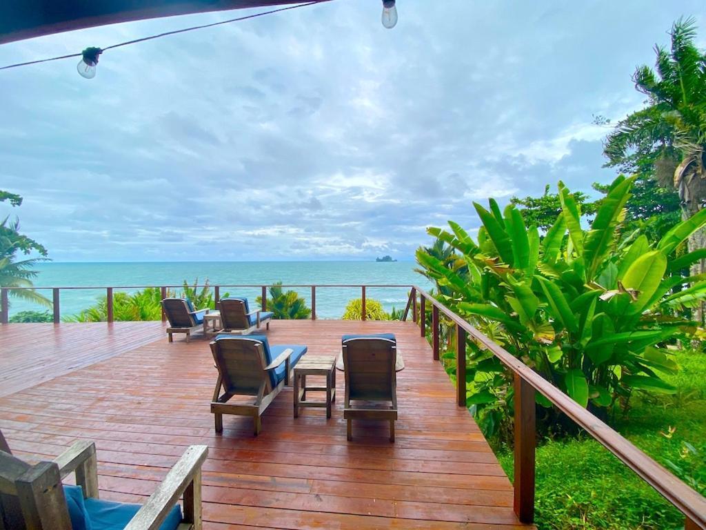 Bird Island Bungalows Bocas del Toro Exterior photo